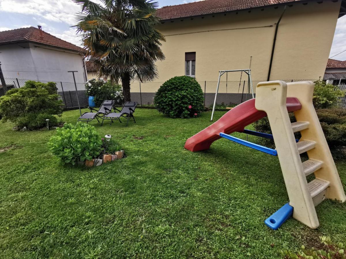 Holiday home Grandma's Garden House Angera